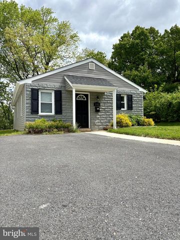 102 OVAL CIR, Wilmington, DE 19801