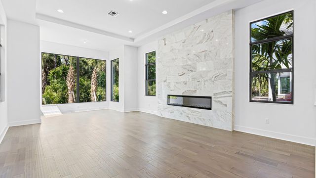 13314 Artisan Circle, Palm Beach Gardens, FL 33418