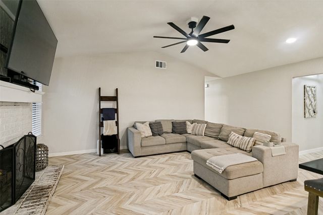 1300 Wyndham Drive, Wylie, TX 75098