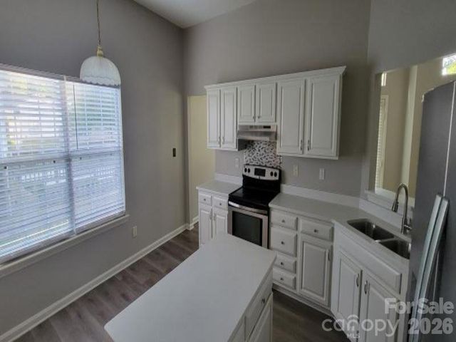 8418 Red Cypress Court, Charlotte, NC 28216