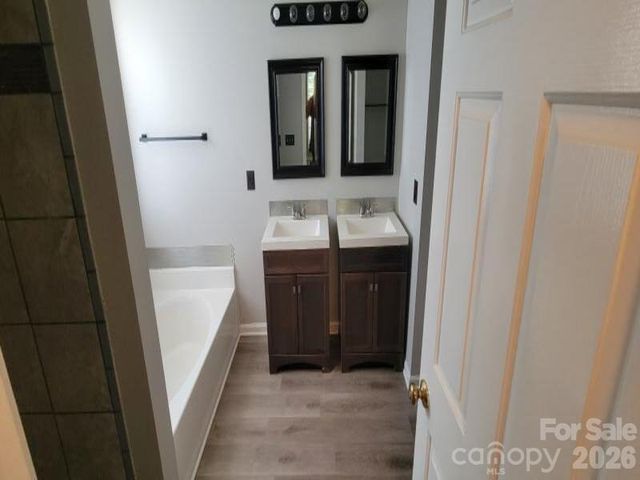 8418 Red Cypress Court, Charlotte, NC 28216