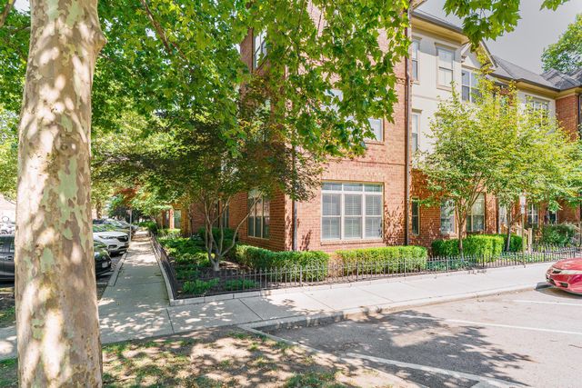 674 Park Street, Columbus, OH 43215
