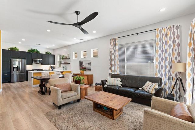4836 Rolling Hills Avenue, Banning, CA 92220