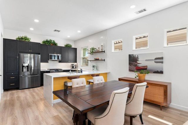 4836 Rolling Hills Avenue, Banning, CA 92220