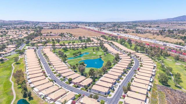4836 Rolling Hills Avenue, Banning, CA 92220
