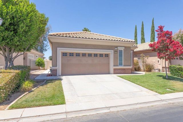 4836 Rolling Hills Avenue, Banning, CA 92220