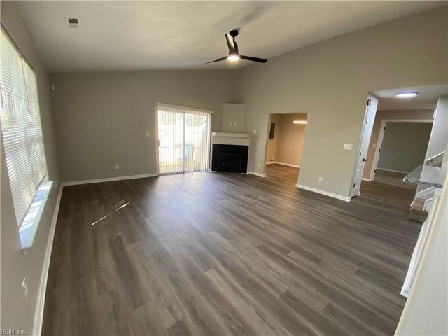 2704 Big Bend CT, Chesapeake, VA 23321