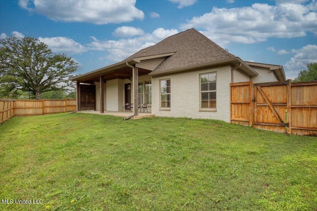 106 Elizabeth Drive, Brandon, MS 39042