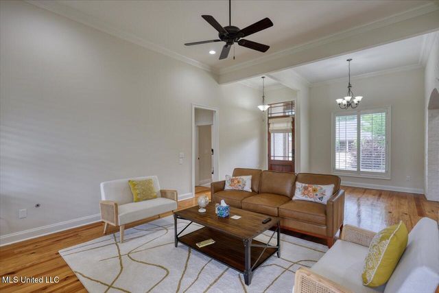106 Elizabeth Drive, Brandon, MS 39042
