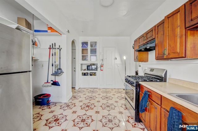 67-91 Stockman Place, Irvington, NJ 07111