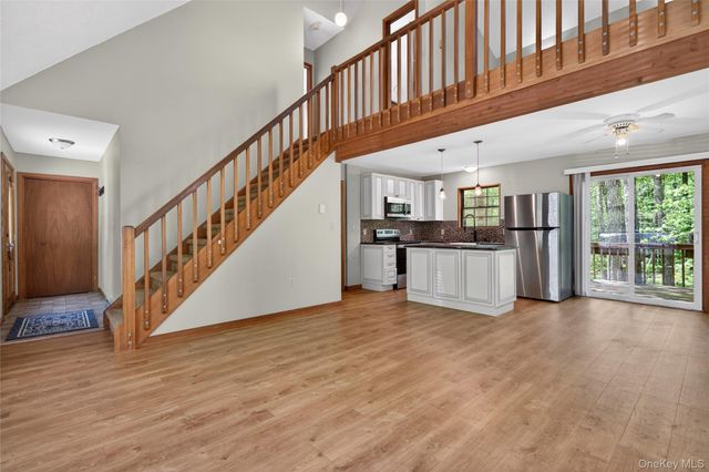 110 Ledgeview Drive, Other, PA 18428