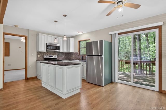 110 Ledgeview Drive, Other, PA 18428