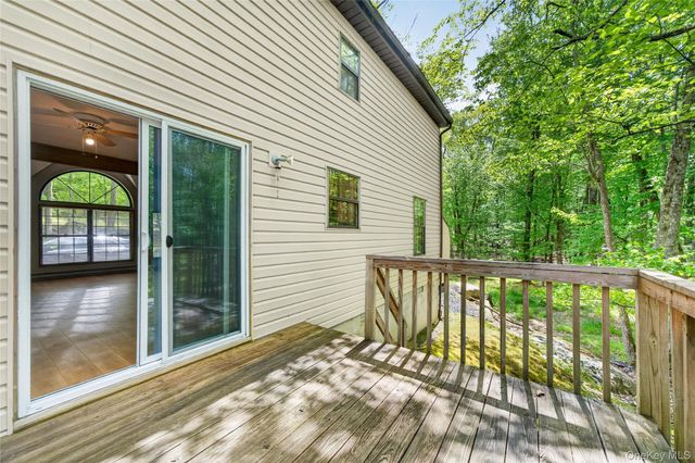 110 Ledgeview Drive, Other, PA 18428
