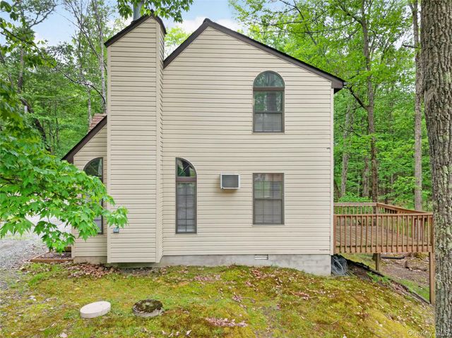 110 Ledgeview Drive, Other, PA 18428