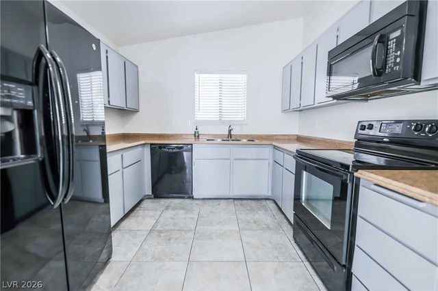 7420 Lattimore Drive, Las Vegas, NV 89128