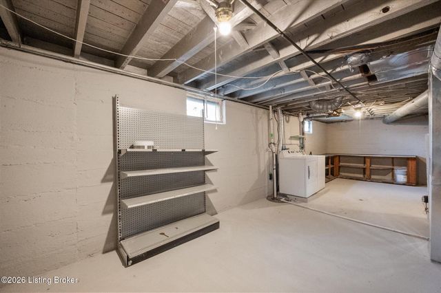 2455 Lindbergh Dr, Louisville, KY 40208