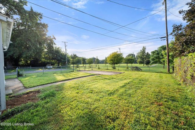 2455 Lindbergh Dr, Louisville, KY 40208