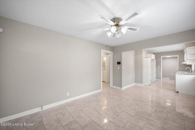 2455 Lindbergh Dr, Louisville, KY 40208