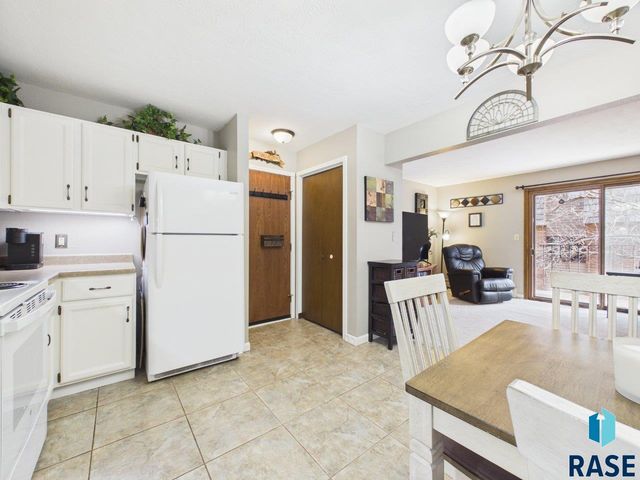 3712 S Terry Ave Avenue 203, Sioux Falls, SD 57106