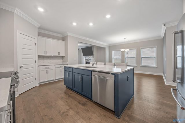 444 Summit Lakes Drive, Athens, AL 35613