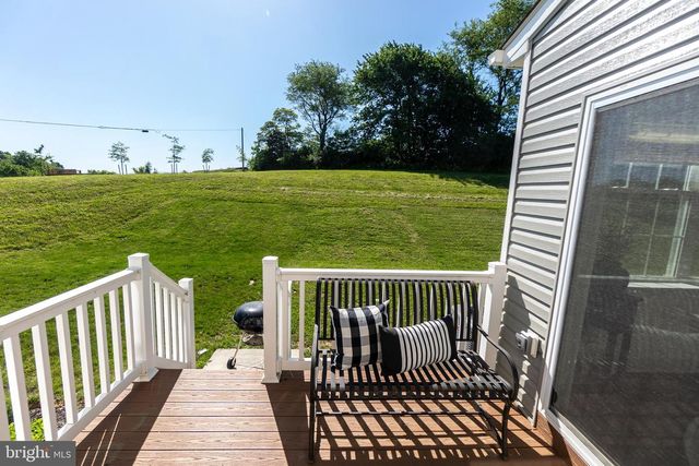269 HOLSTEIN DR, Hanover, PA 17331