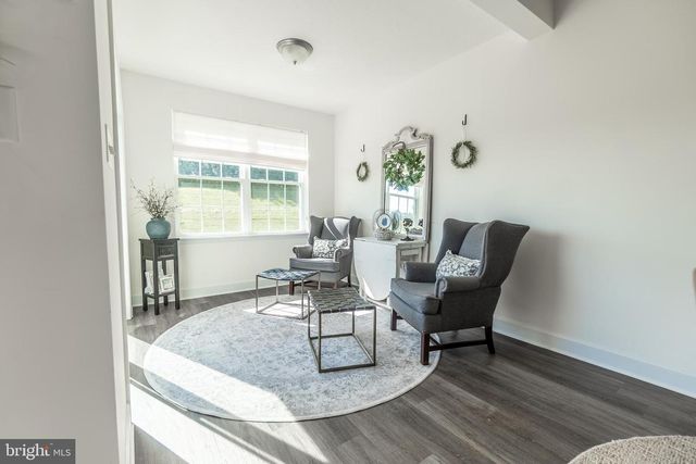 269 HOLSTEIN DR, Hanover, PA 17331