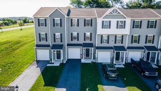 269 HOLSTEIN DR, Hanover, PA 17331