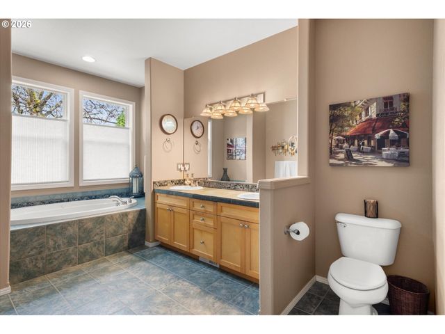 12412 Ne 45TH Ave, Vancouver, WA 98686