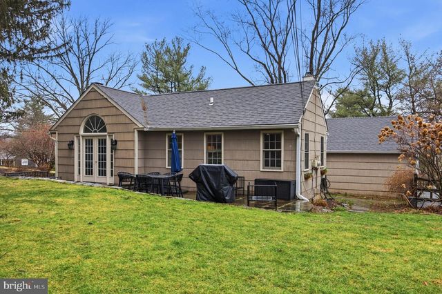 601 CEDAR LN, Villanova, PA 19085