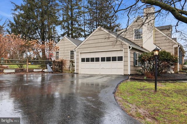 601 CEDAR LN, Villanova, PA 19085