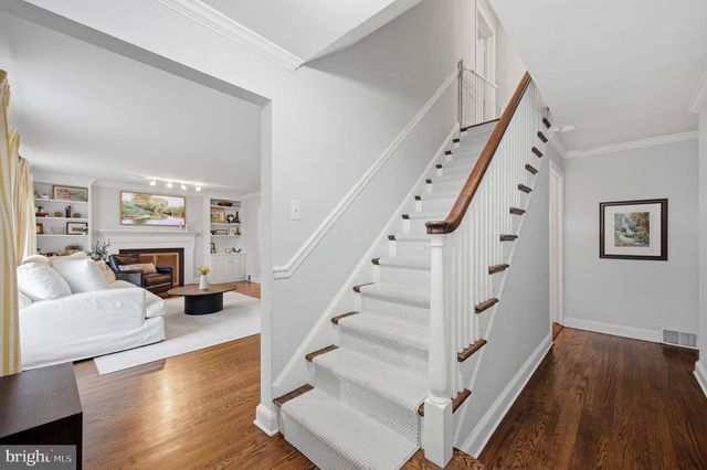 601 CEDAR LN, Villanova, PA 19085