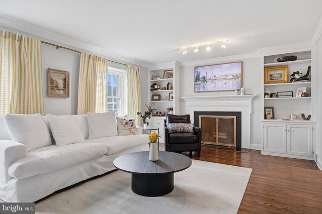 601 CEDAR LN, Villanova, PA 19085