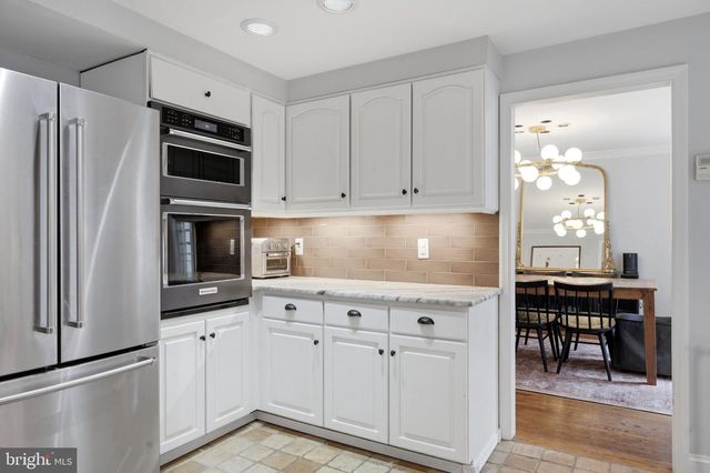 601 CEDAR LN, Villanova, PA 19085