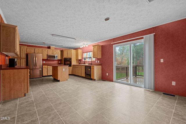 112 Cattle Drive, Sanford, NC 27332