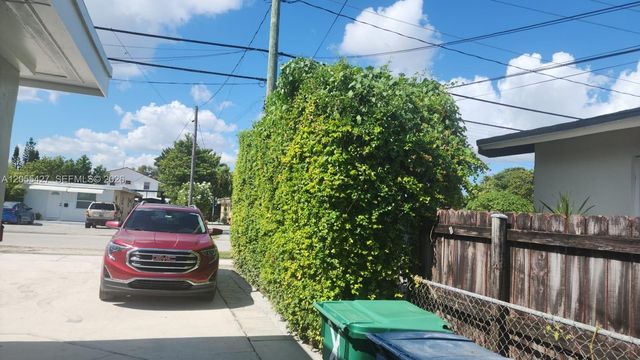 3533 SW 91st Ave A, Miami, FL 33165