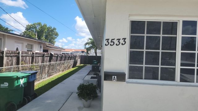 3533 SW 91st Ave A, Miami, FL 33165