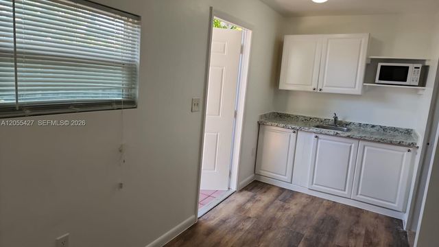 3533 SW 91st Ave A, Miami, FL 33165