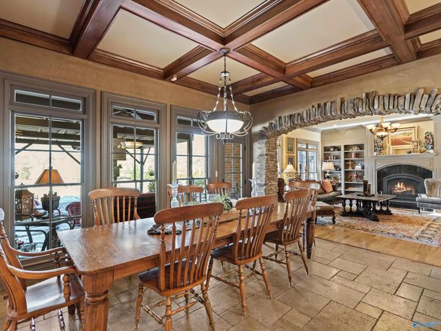 46 Mcmullen Lane SE, Huntsville, AL 35748