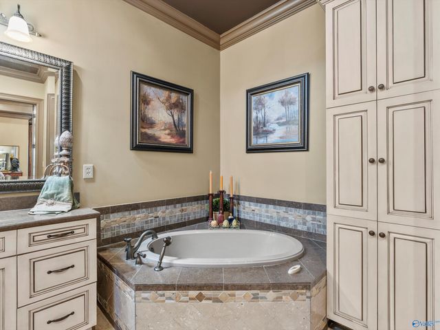 46 Mcmullen Lane SE, Huntsville, AL 35748