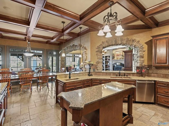 46 Mcmullen Lane SE, Huntsville, AL 35748