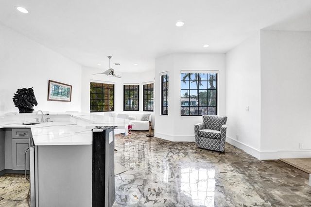 2340 NE 47TH Street, Lighthouse Point, FL 33064