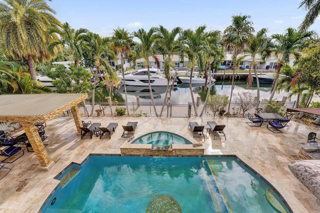 2340 NE 47TH Street, Lighthouse Point, FL 33064