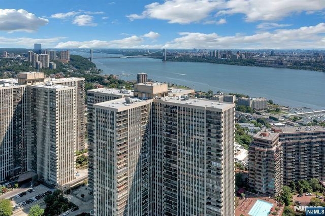 200 Winston Drive 2504, Cliffside Park, NJ 07010