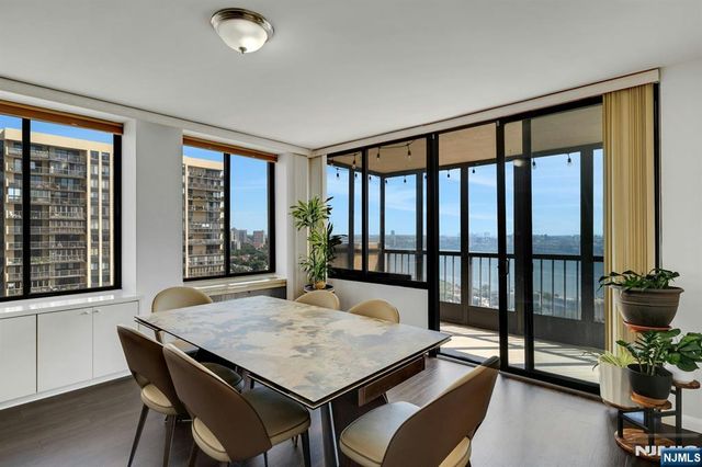 200 Winston Drive 2504, Cliffside Park, NJ 07010