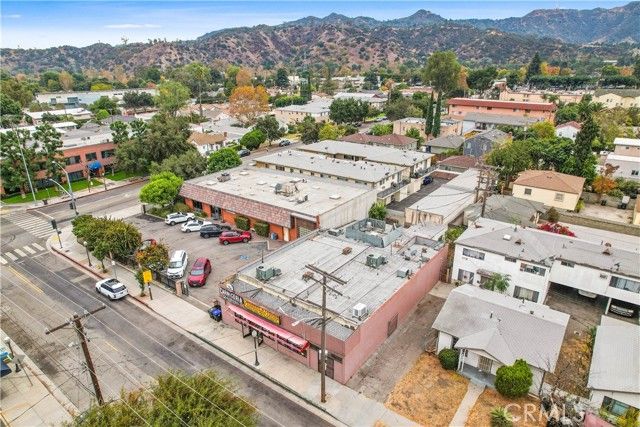 1710 Lake Street, Glendale, CA 91201