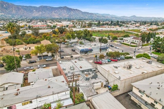 1710 Lake Street, Glendale, CA 91201