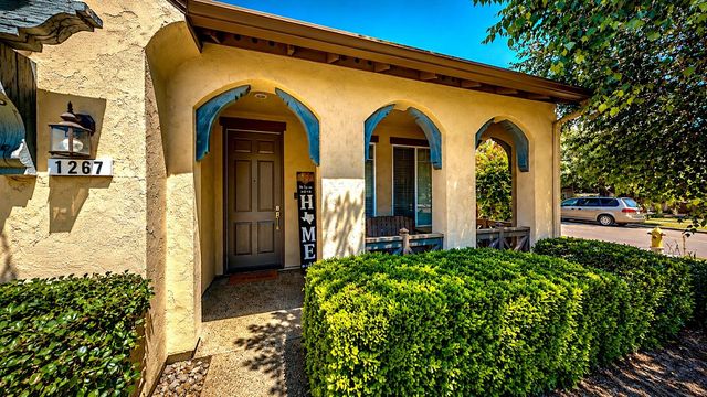 1267 Casual Ln, Turlock, CA 95382
