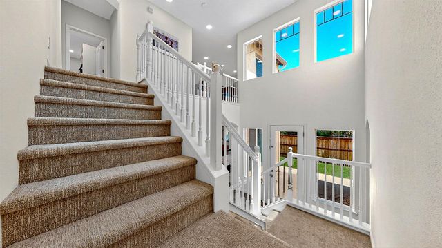1267 Casual Ln, Turlock, CA 95382