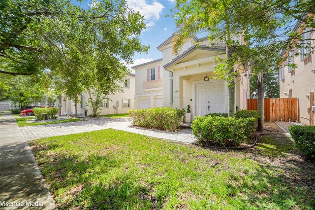3160 NE 1st DR, Homestead, FL 33033