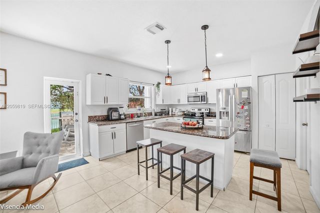 3160 NE 1st DR, Homestead, FL 33033